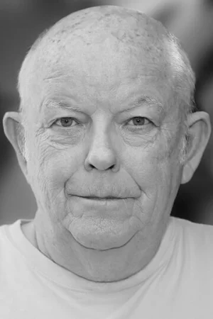 Джулиан Холлоуэй