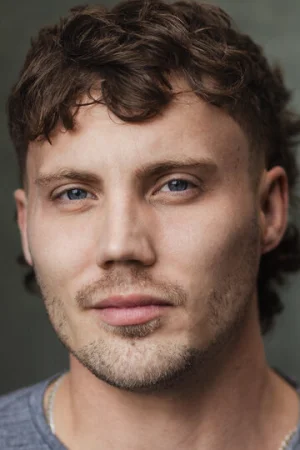 Эллиотт Изон